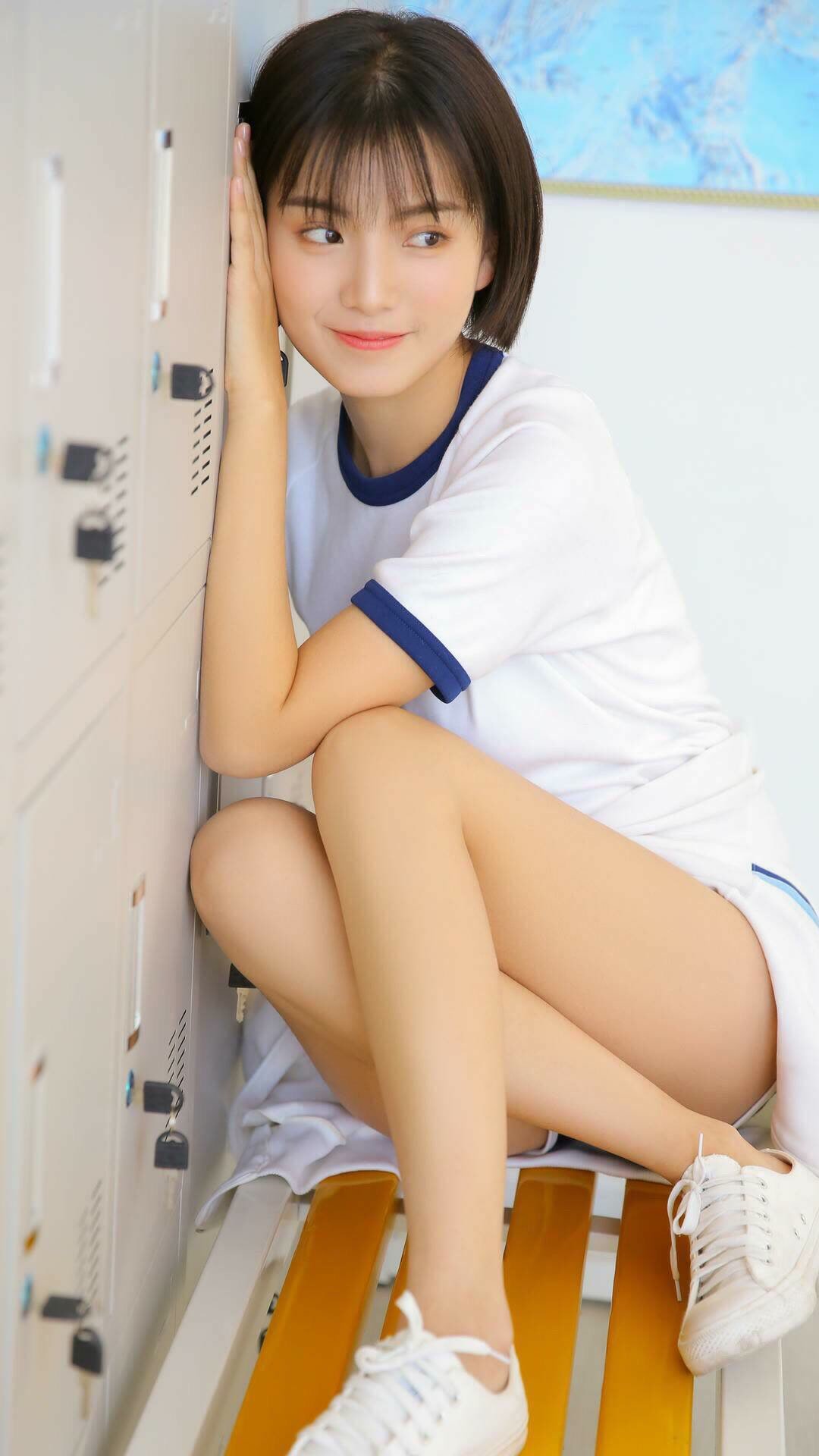 九游下载中心-“高新区全民健身馆：壁球竞技，极速对决让你眼花缭乱！”